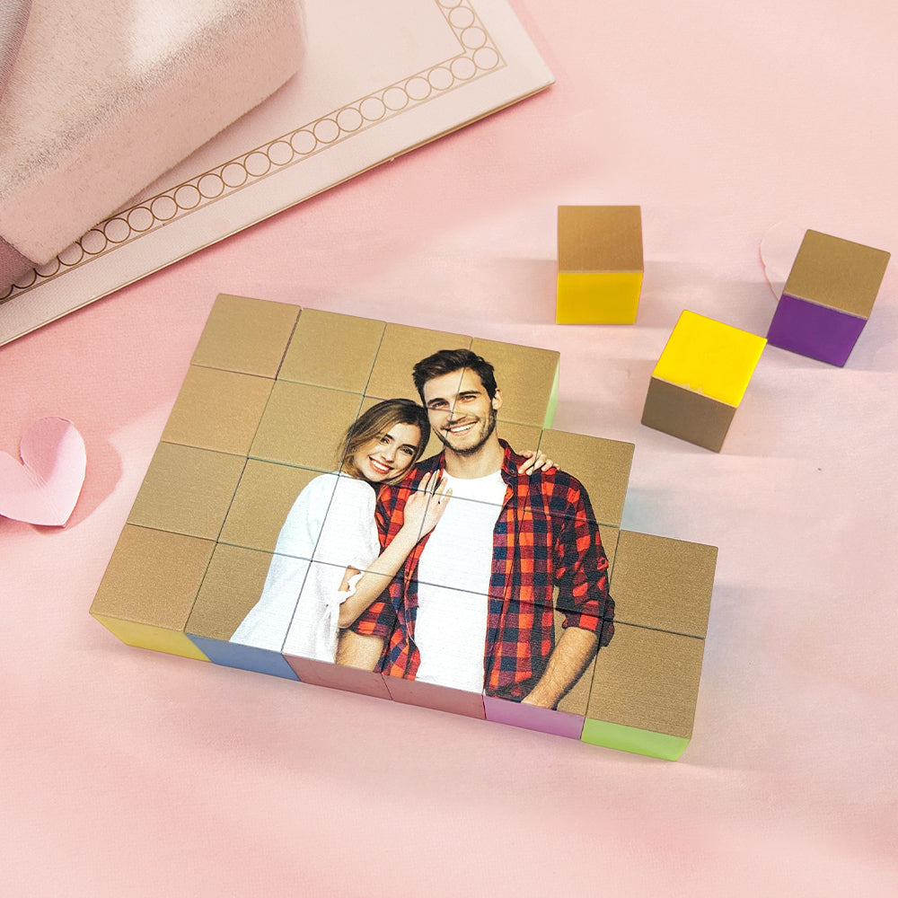 Custom magnetic building blocks featuring a couple's photo, demonstrating the interlocking brick display.